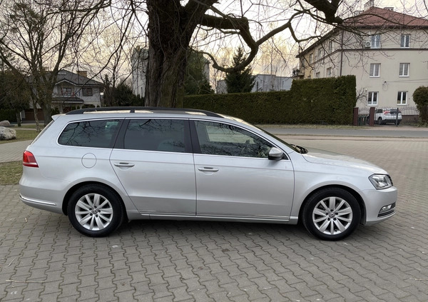 Volkswagen Passat cena 32999 przebieg: 349000, rok produkcji 2014 z Warszawa małe 497